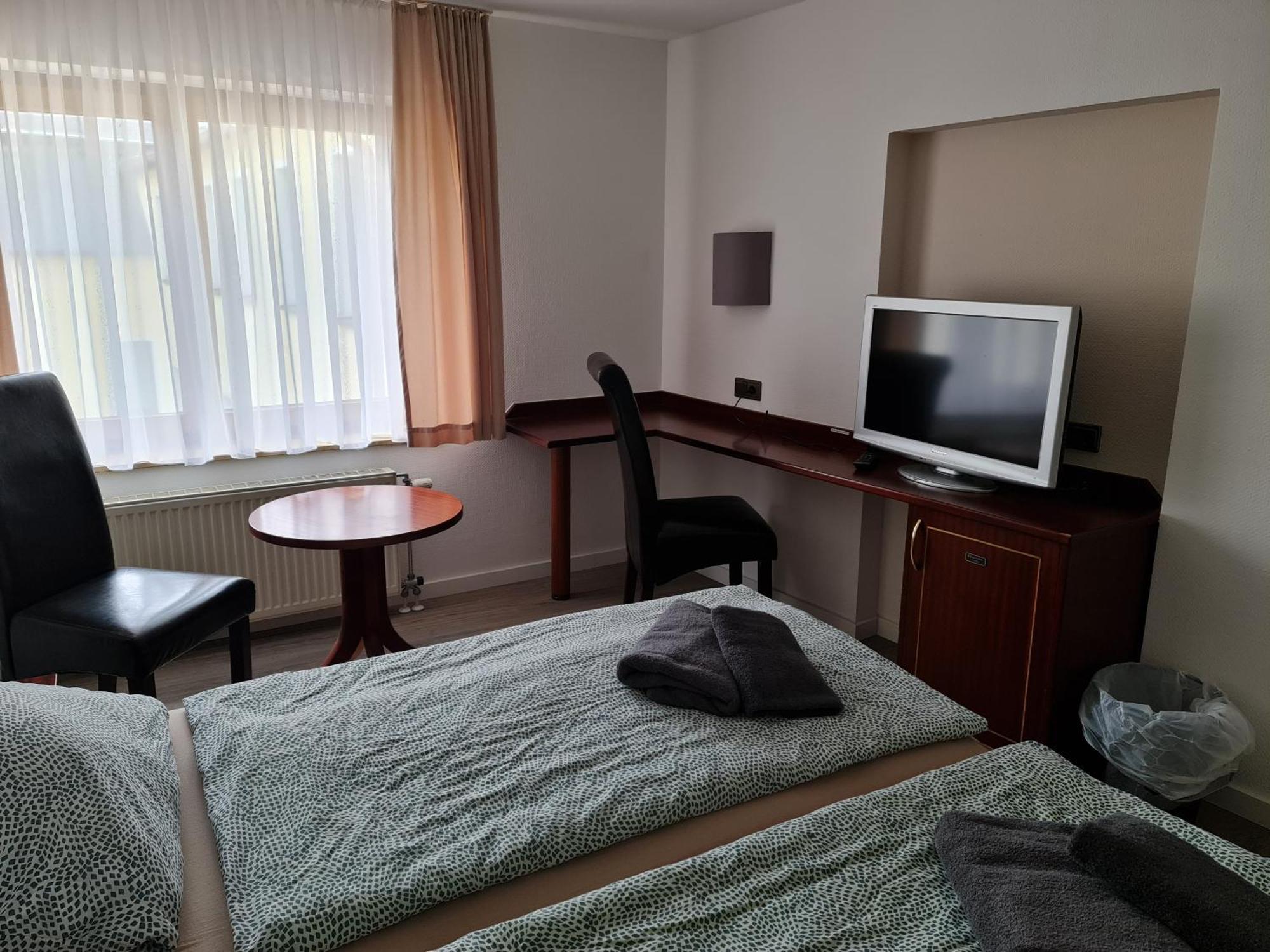 Hotel Goldener Loewe 졸렌로다 외부 사진